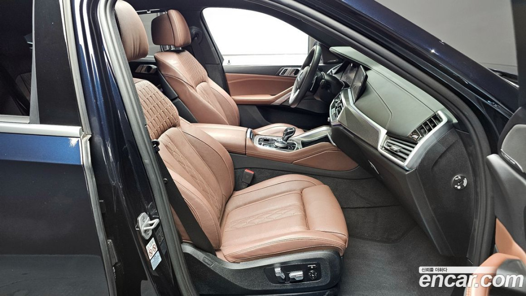 BMW X6 xDrive40i M Sport, 2023