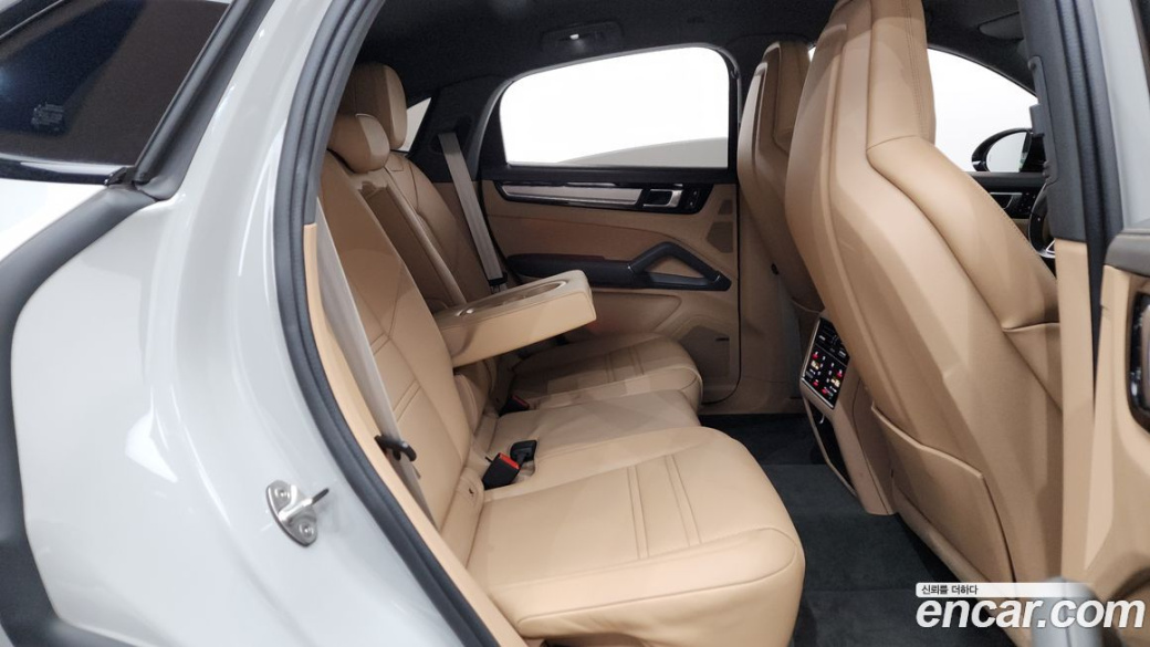 Porsche Cayenne 3.0 COUPE PLATINUM EDITION, 2022