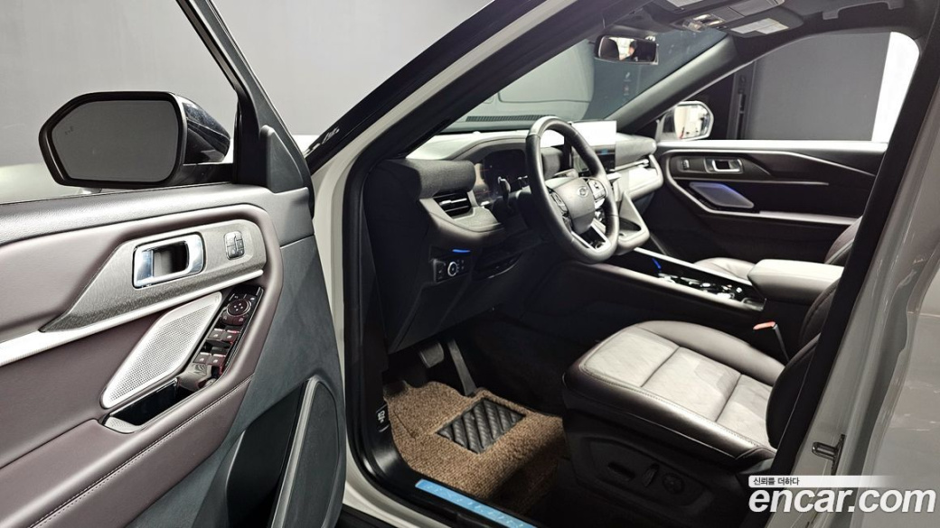 Ford Explorer 2.3 Platinum 4WD, 2025