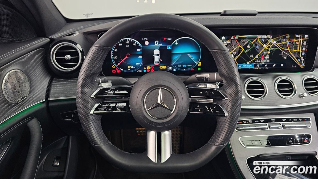 Mercedes-Benz E-Class E350 4MATIC AMG Line, 2022
