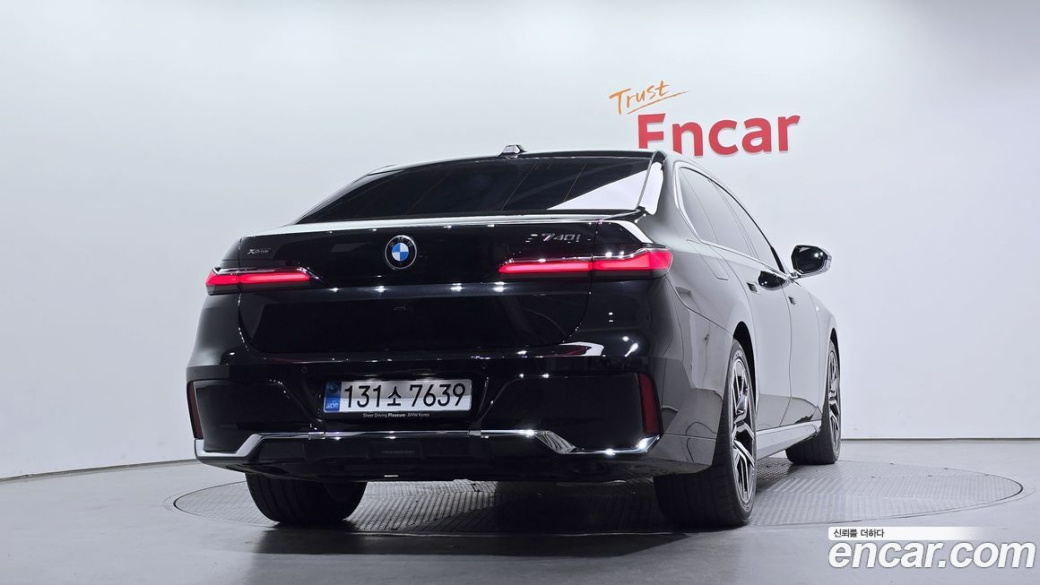 BMW 7-Series 740i xDrive M Sport, 2025