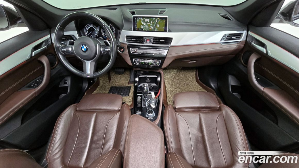 BMW X1 xDrive 20i M Sport, 2022