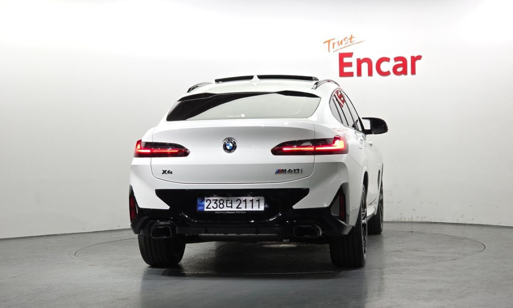 BMW X4 xDrive M40i, 2025