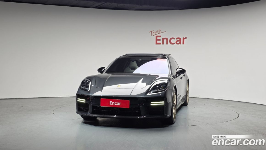 Porsche Panamera 4.0 GTS, 2025