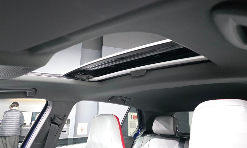 Volkswagen Golf 2.0 GTI, 2024