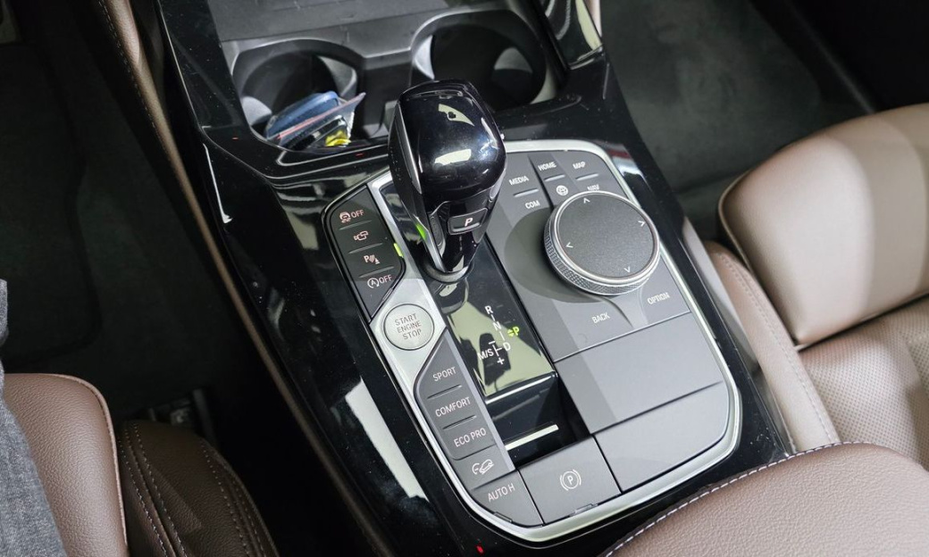 BMW X4 xDrive M40i, 2025