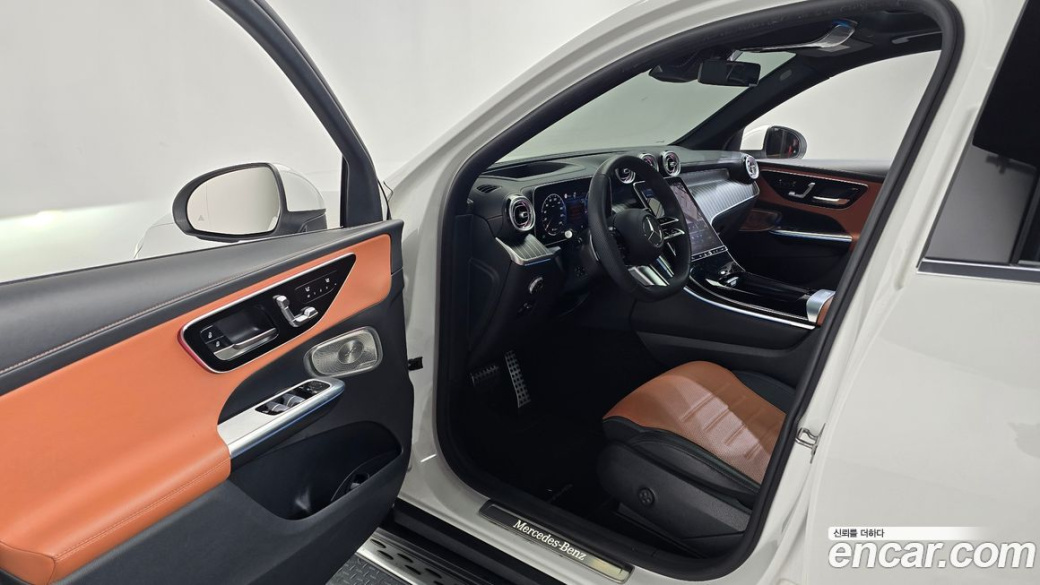 Mercedes-Benz GLC-Class GLC300 4MATIC AMG Line, 2023