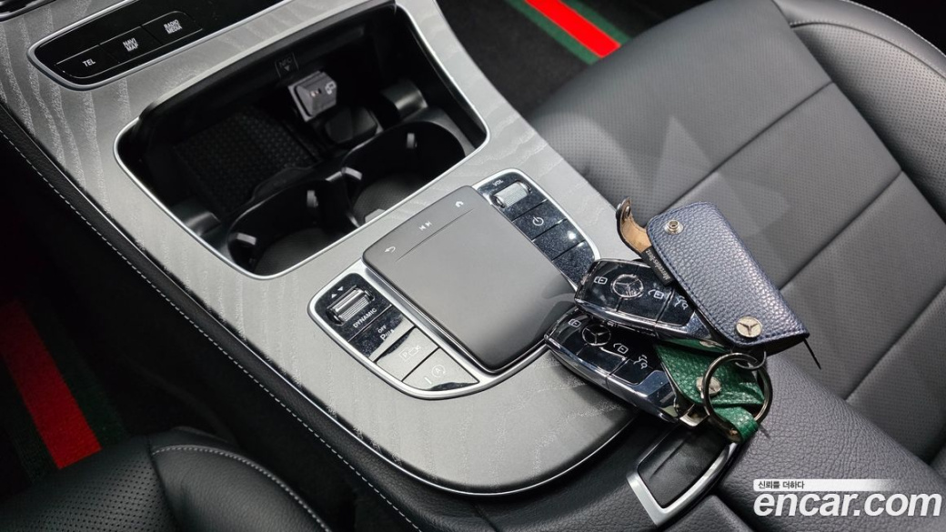 Mercedes-Benz E-Class E350 4MATIC AMG Line, 2023