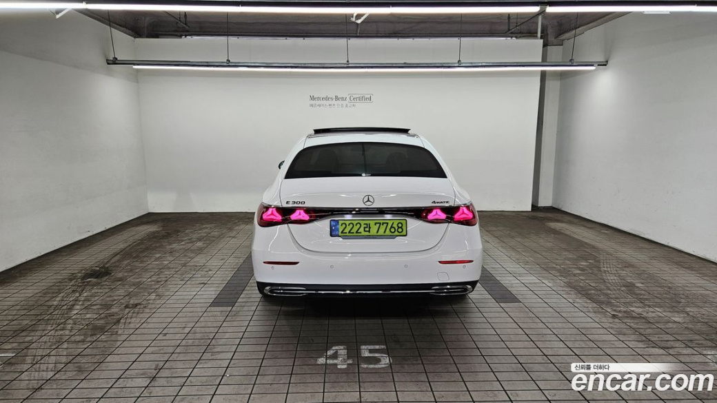 Mercedes-Benz E-Class E300 4MATIC Exclusive, 2024