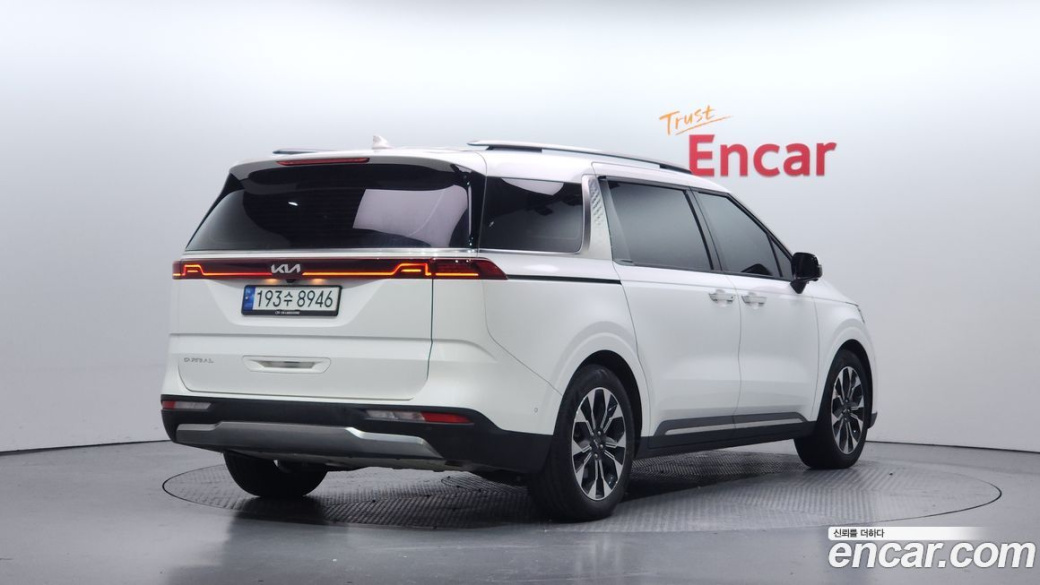 Kia Carnival 9-Seater Signature, 2023