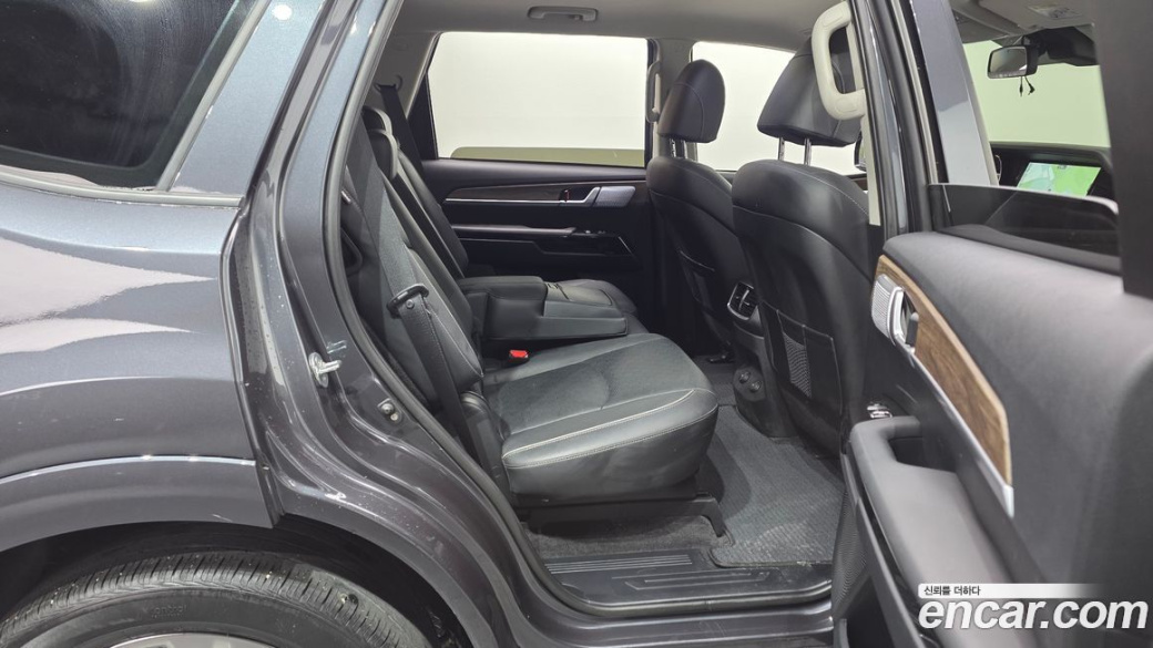 Kia Mohave Diesel 3.0 4WD 5-Seater, 2022