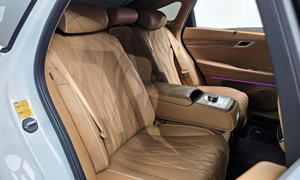 Genesis G80 Gasoline 2.5 Turbo AWD, 2025