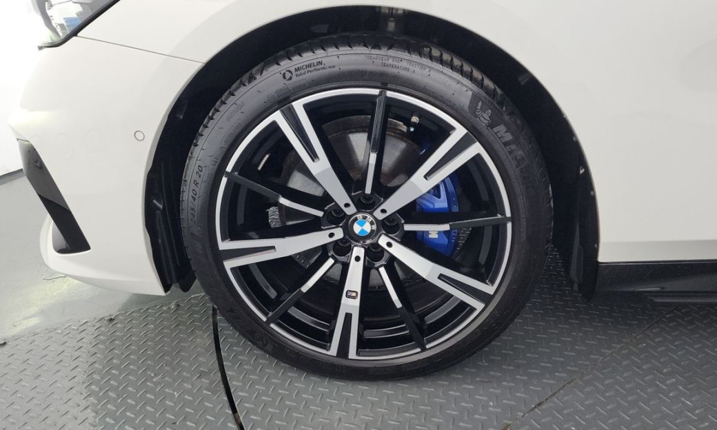 BMW 5-Series 530i xDrive M Sport, 2025