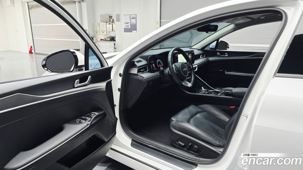 Kia K5 2.0, 2023
