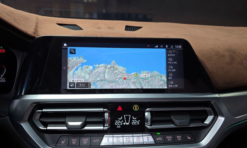BMW 3-Series 320d Touring M Sport, 2022