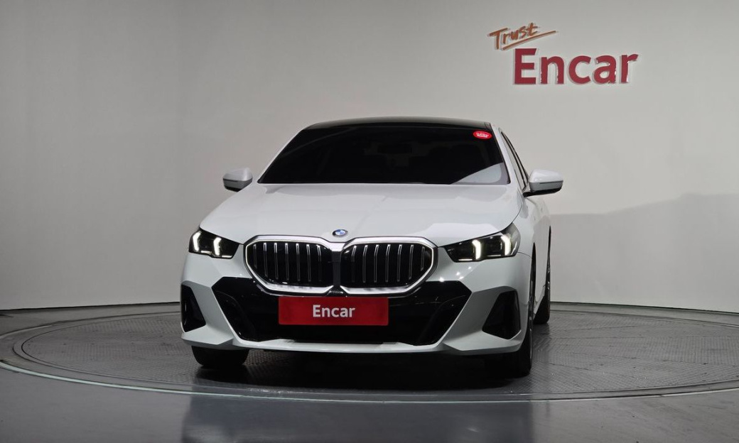 BMW 5-Series 520i M Sport, 2024
