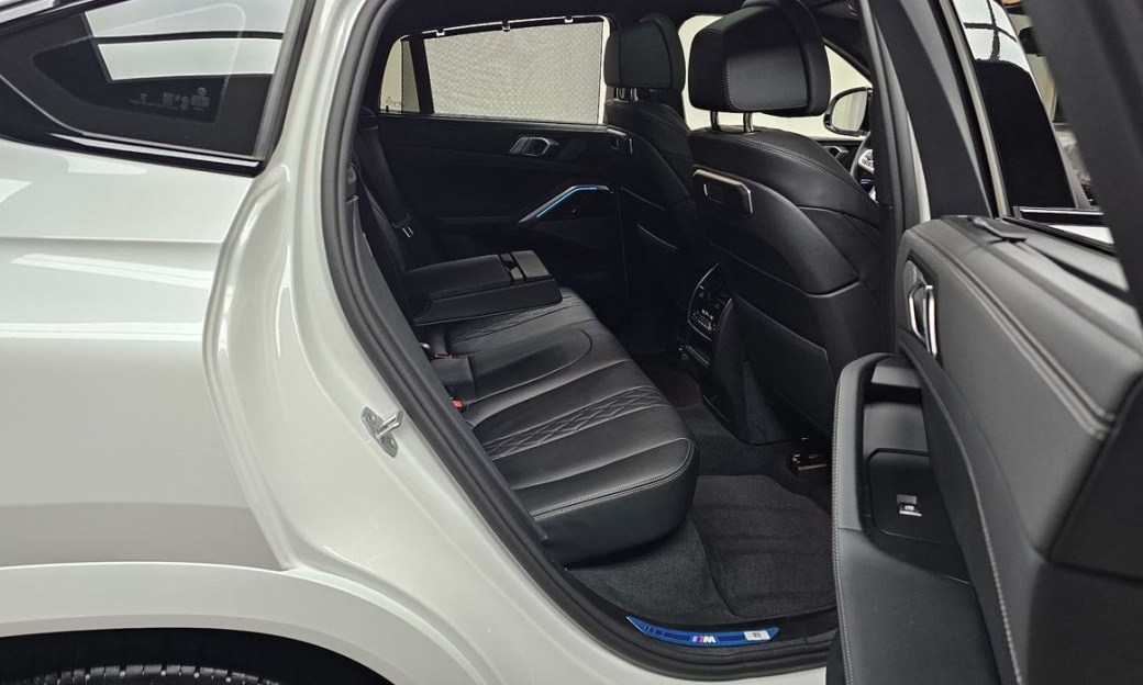 BMW X6 xDrive40i M Sport, 2025