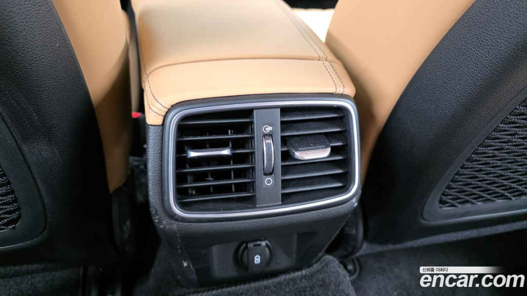 Genesis G70 Gasoline 2.0T 2WD, 2023