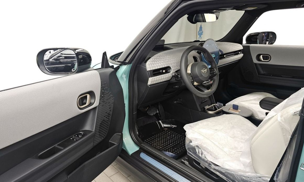 Mini Cooper Favoured, 2026
