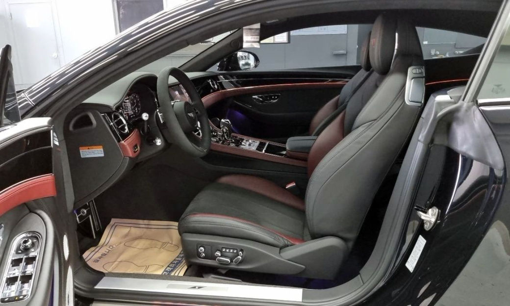 Bentley Continental 4.0 GTS, 2024