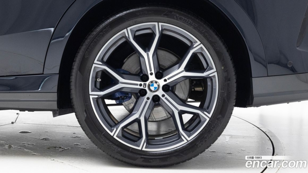 BMW X6 xDrive40i M Sport, 2023