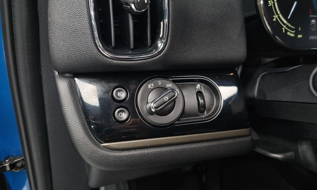 Mini Countryman Classic Plus Launch Pack, 2023