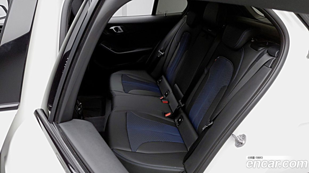 BMW 1-Series 120i M Sports, 2023