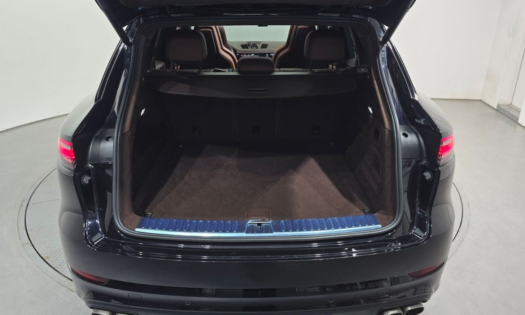 Porsche Cayenne 4.0 Turbo, 2022