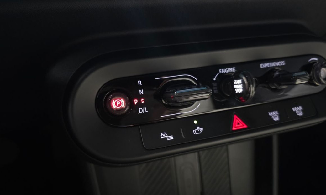 Mini Cooper Favoured, 2025
