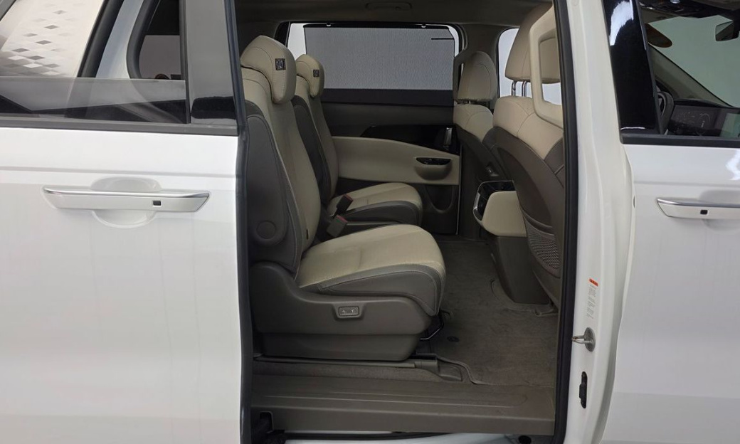Kia Carnival 9-Seater Noblesse, 2023