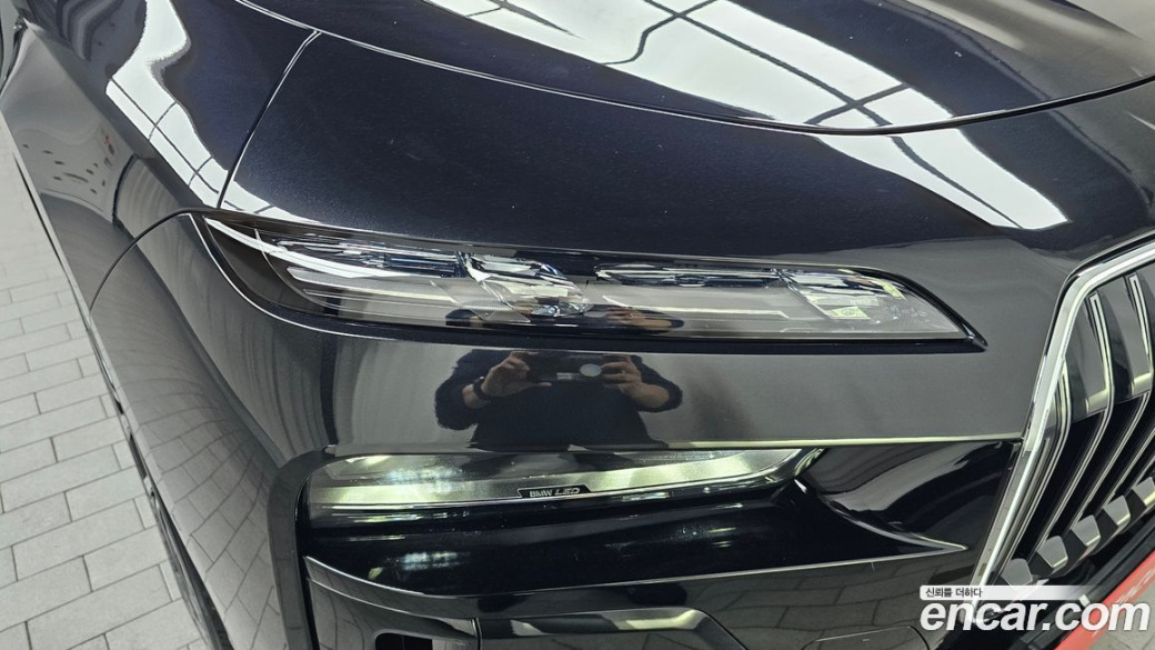 BMW 7-Series 740i xDrive M Sport, 2025