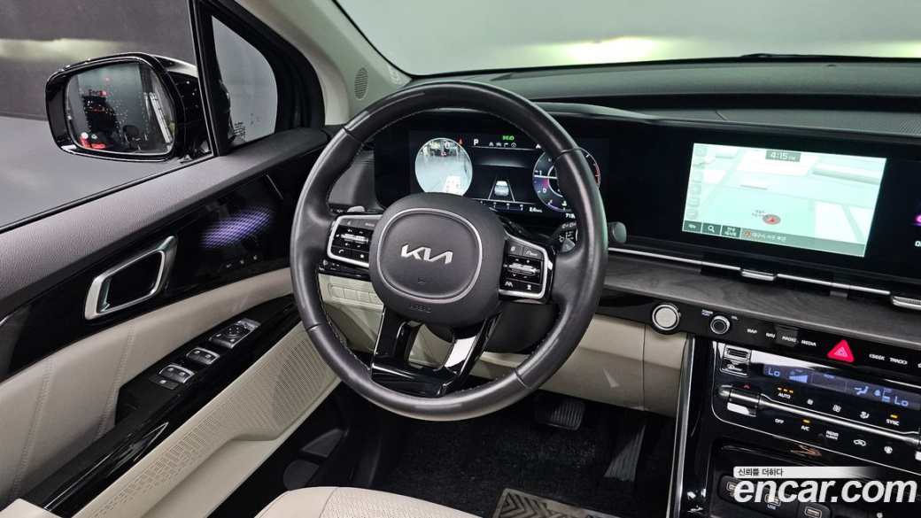 Kia Carnival 9-Seater Signature, 2023
