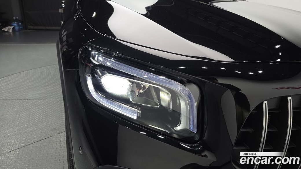 Mercedes-Benz GLB-Class AMG GLB35 4MATIC, 2022