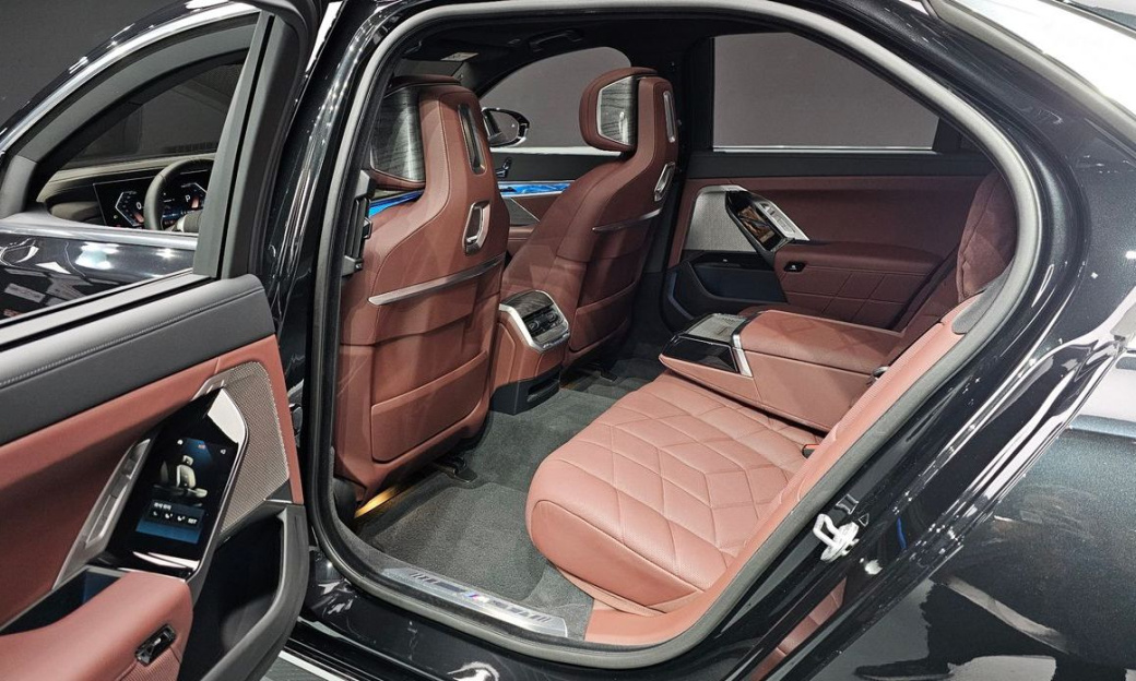 BMW 7-Series 740i xDrive M Sport Limited, 2024