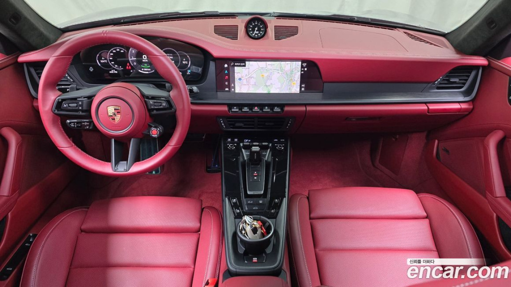 Porsche 911 Carrera GTS, 2025