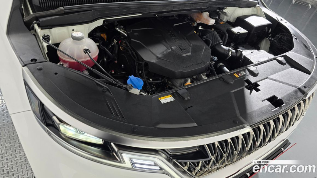 Kia Carnival 9-Seater Signature, 2023