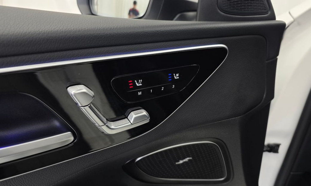 Mercedes-Benz C-Class C300 4MATIC Avantgarde, 2024