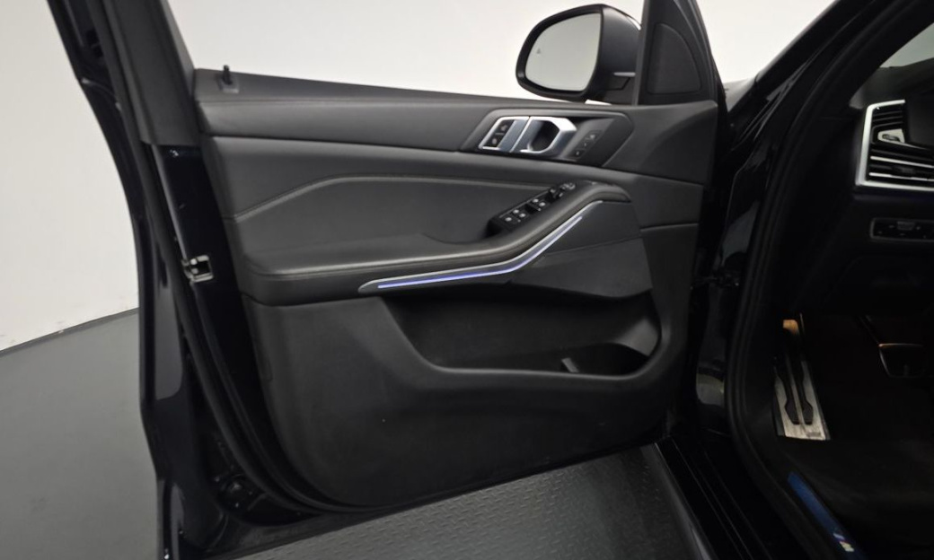 BMW X5 xDrive 40i M Sport, 2022