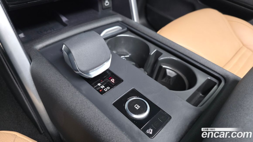 Land Rover Discovery P360 Dynamic HSE, 2024