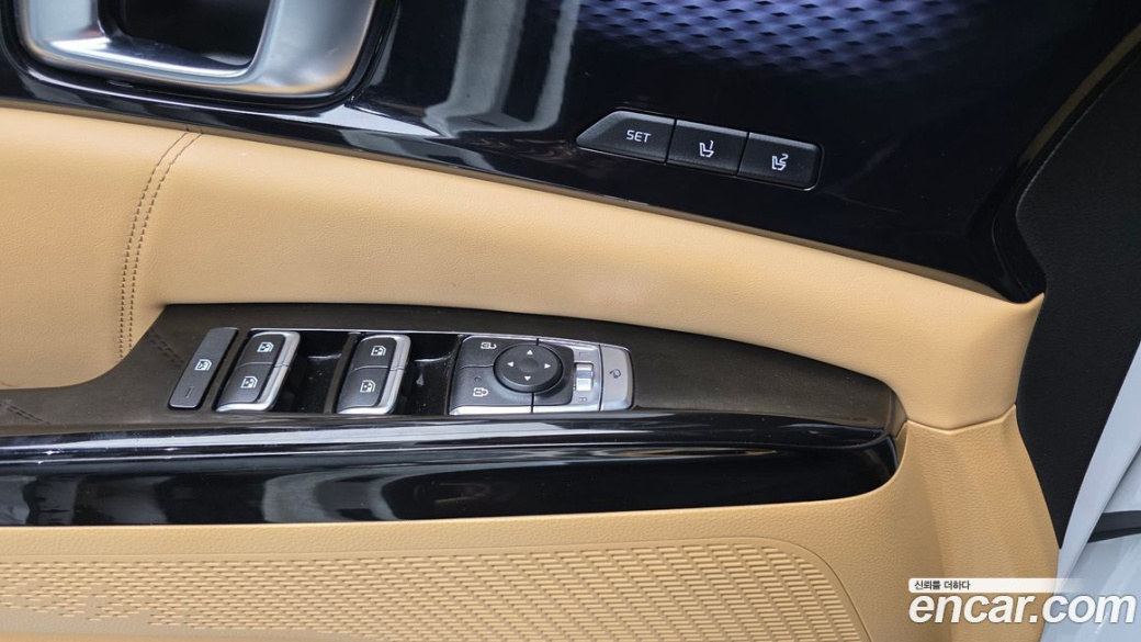 Kia Carnival 9-Seater Signature, 2023