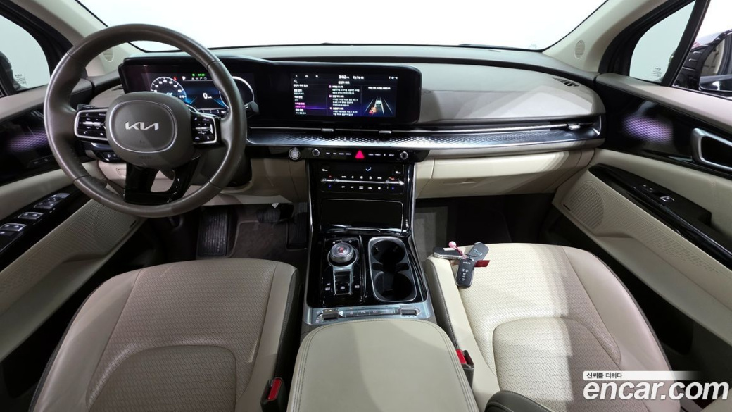 Kia Carnival 9-Seater Hi-Limousine, 2022