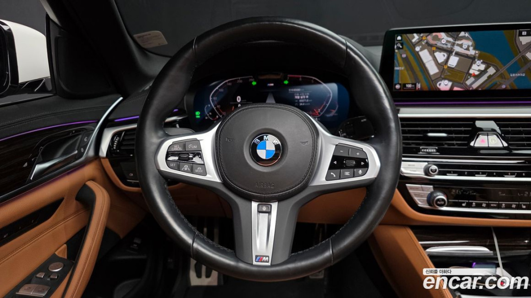 BMW 5-Series 520i M Sport, 2022