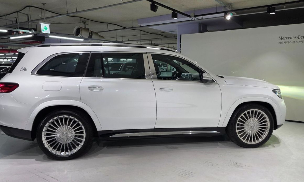 Mercedes-Benz GLS-Class Maybach GLS600 4MATIC, 2026