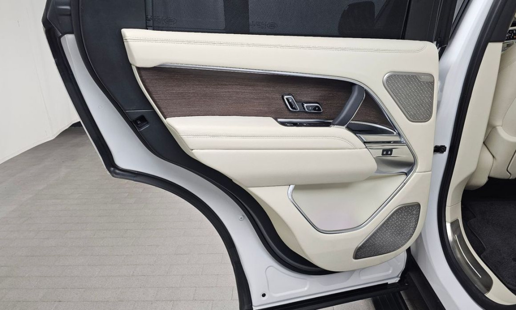 Land Rover Range Rover P530 Autobiography, 2023