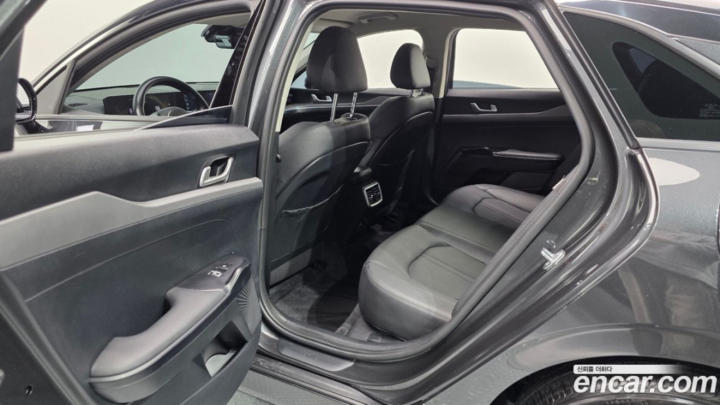 Kia K5 2.0, 2024