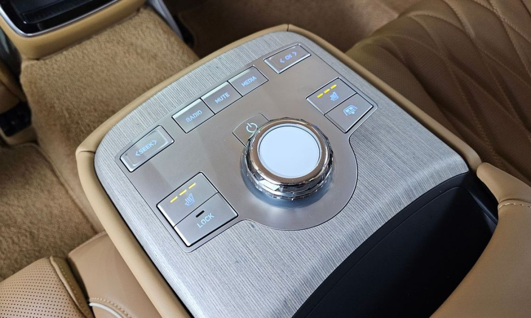 Genesis G80 Gasoline 2.5 Turbo AWD, 2025