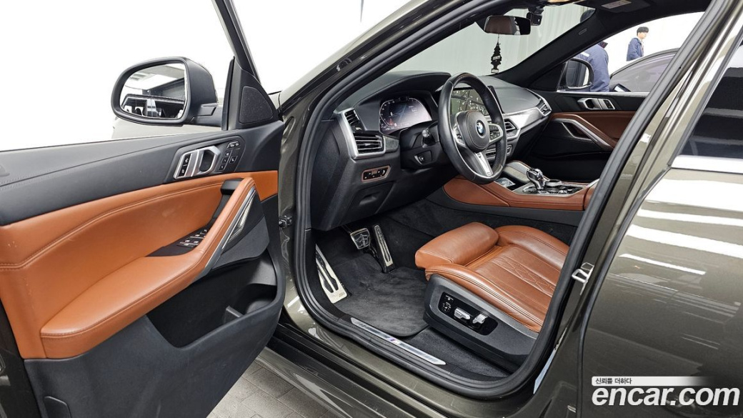 BMW X6 xDrive40i M Sport, 2022