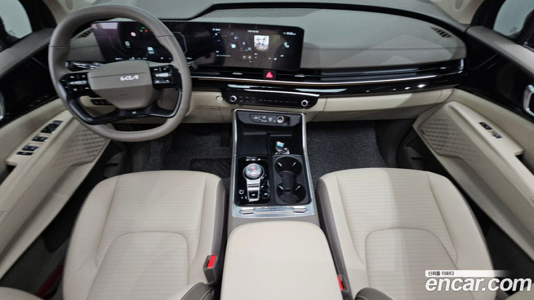 Kia Carnival 7-Seater Gravity, 2025