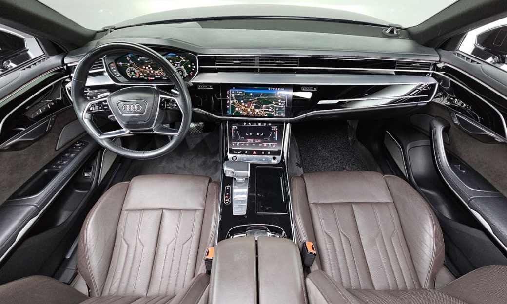 Audi A8 55 TFSI Quattro LWB, 2021