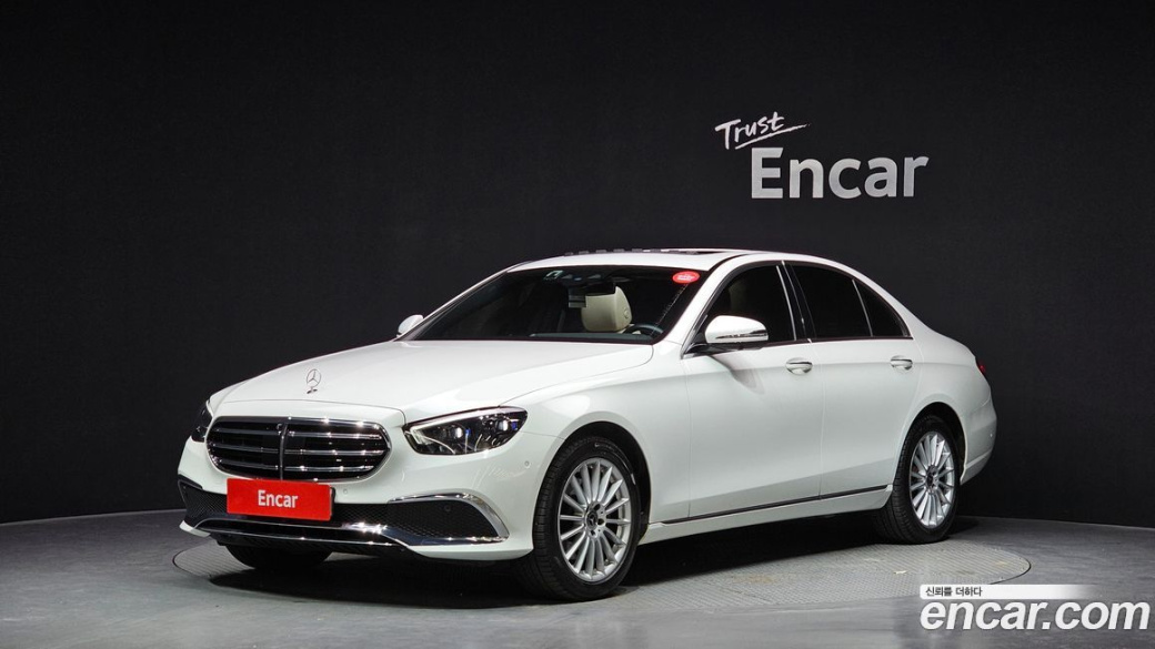Mercedes-Benz E-Class E220d 4MATIC Exclusive, 2023